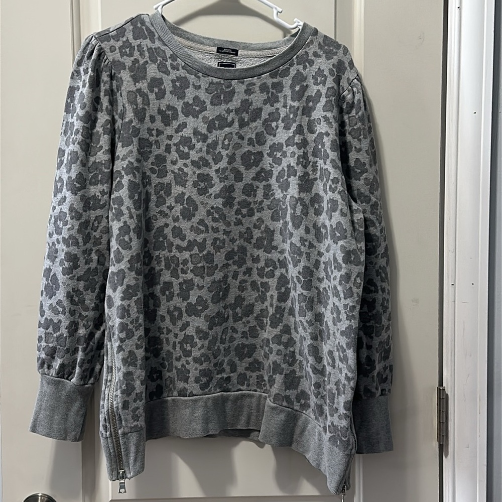 GAP Maternity Gray Leopard Print Sweater Double Side Zip Size L